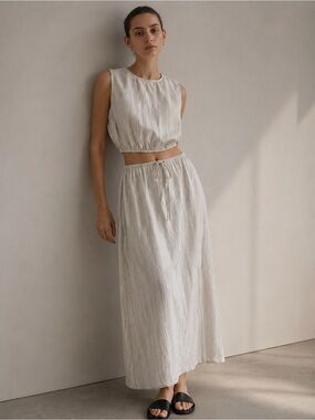 ATM
ANTHONY THOMAS MELILLO Silk pull on maxi skirt.